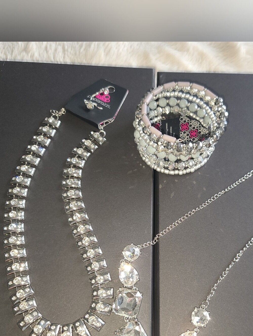 Bling..bling..bling. 2 Necklaces And 1 Bracelet Set